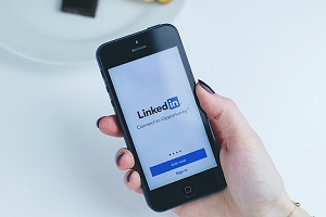 Linkedin Social Media Account Manager Agency